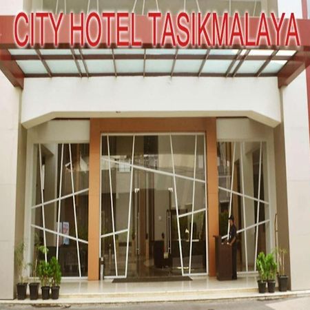 City Hotel טאסיקמאלאיה מראה חיצוני תמונה