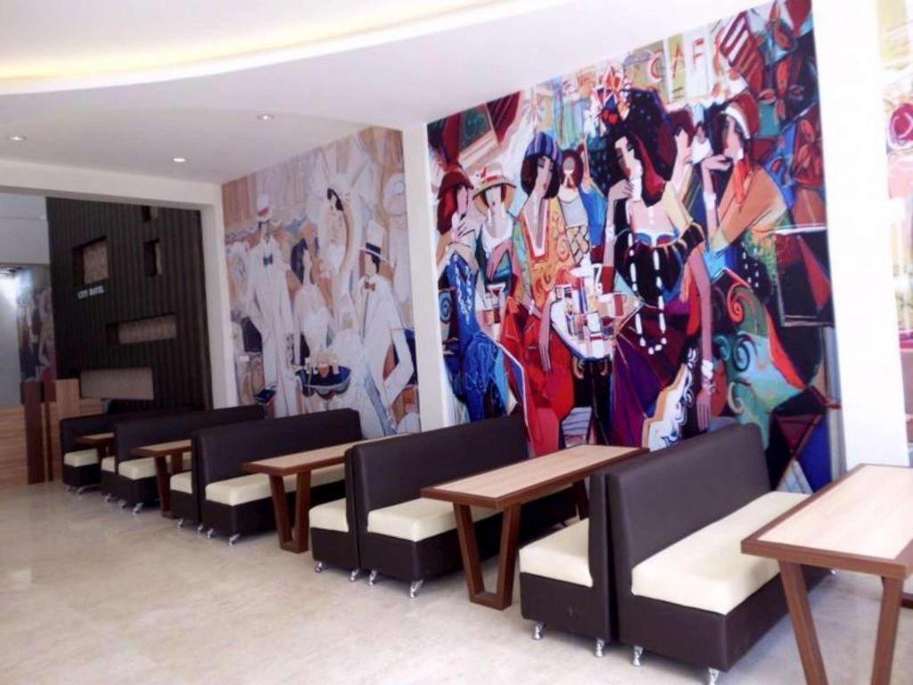 City Hotel טאסיקמאלאיה מראה חיצוני תמונה