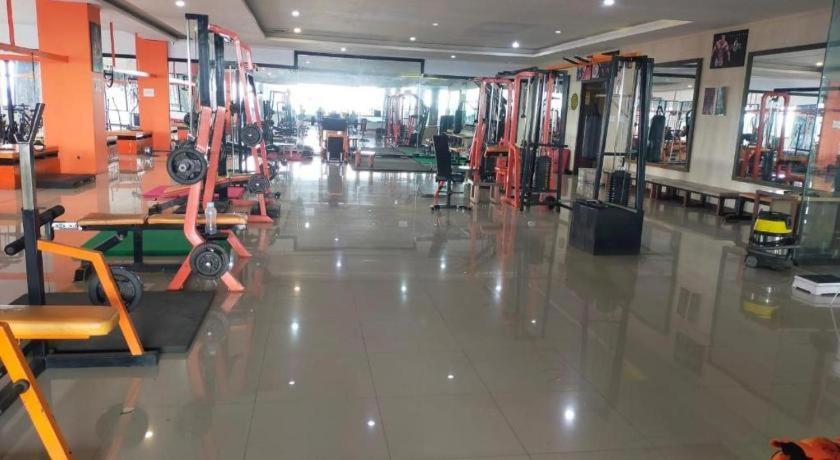 City Hotel טאסיקמאלאיה מראה חיצוני תמונה